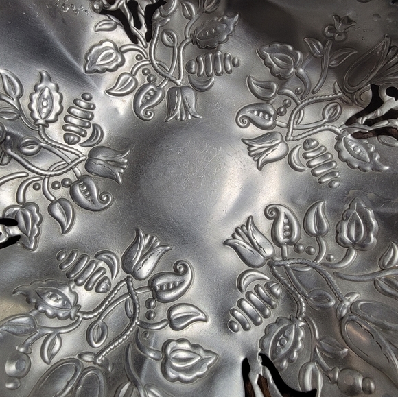 Mid Century Farber & Shlevin Hand Wrought Candy, Nut Twin Dish With Handle - Picture 4 of 7